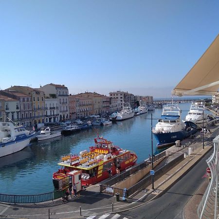 Grand T2 Au Coeur De Ville Avec Vue Sur Quais Et Mer แซ็ต ภายนอก รูปภาพ
